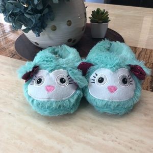 Toddler girl size med 7/8 house slippers NEW